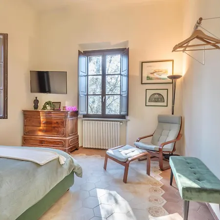 La E Bella Villa Vaglia (Tuscany)