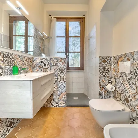 La E Bella Villa